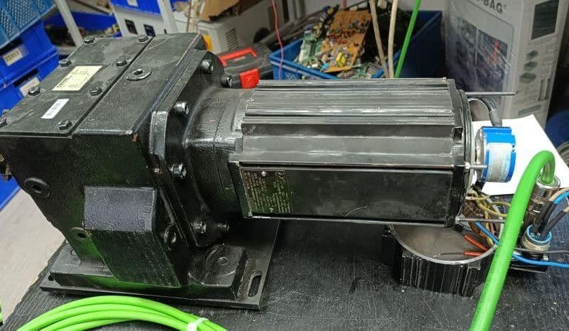 Flender Marka Servo Motor Encoder Onarımı ve Sıfırlama İşlemi: Kesintisiz Üretim İçin Gerekli Adımlar